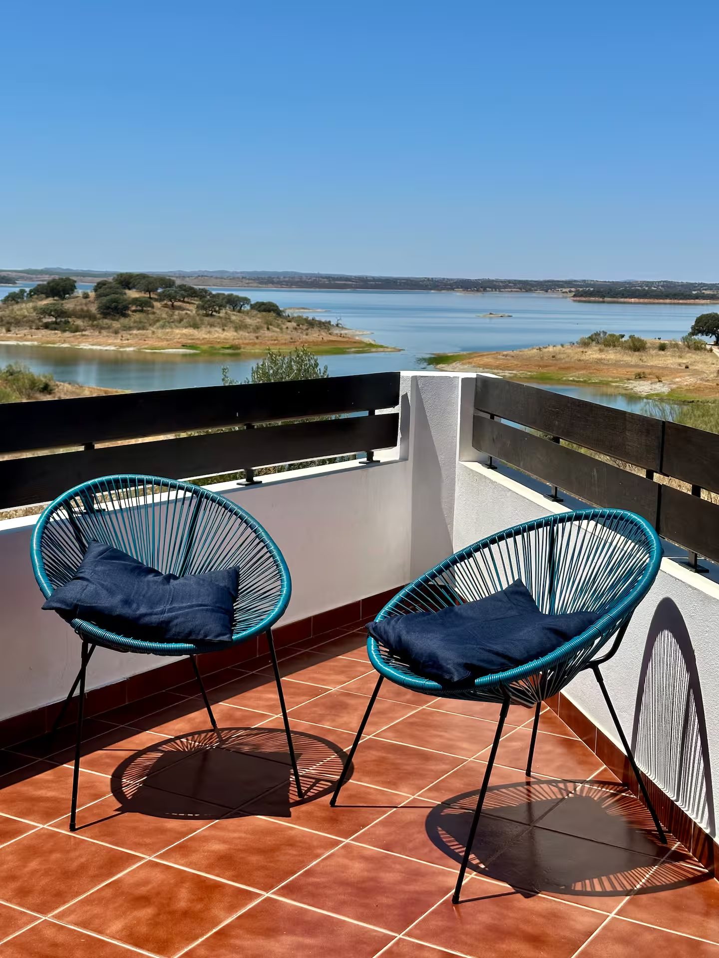 Terraço com vista sobre o lago
