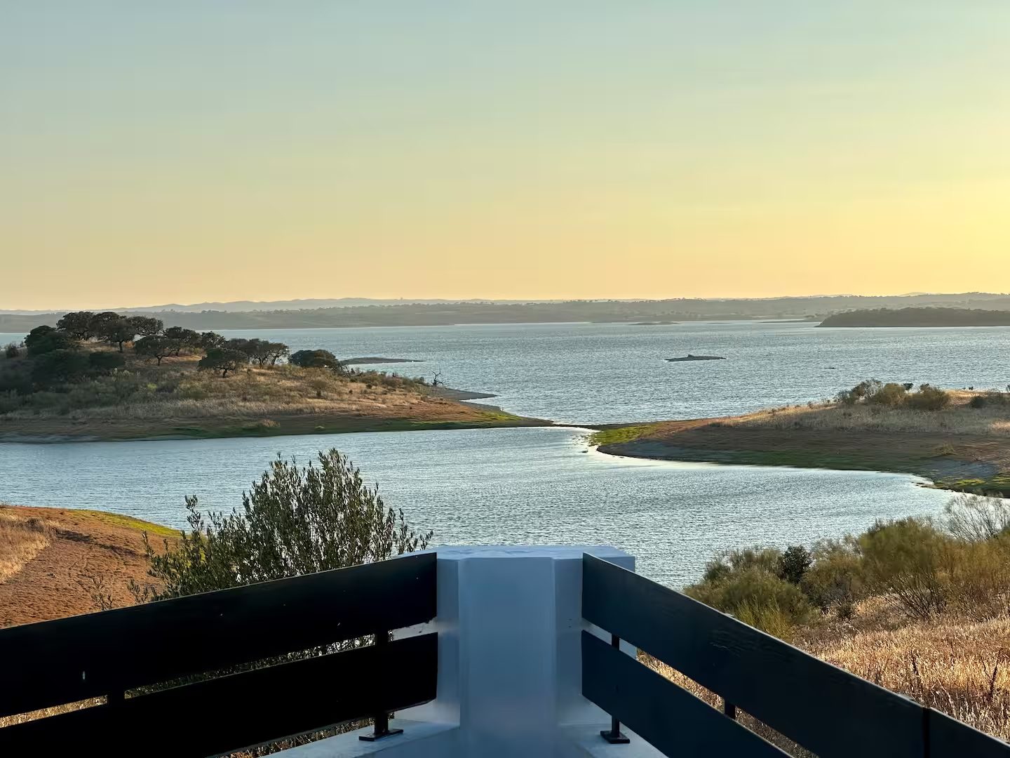 Vista sobre a Albufeira do Alqueva